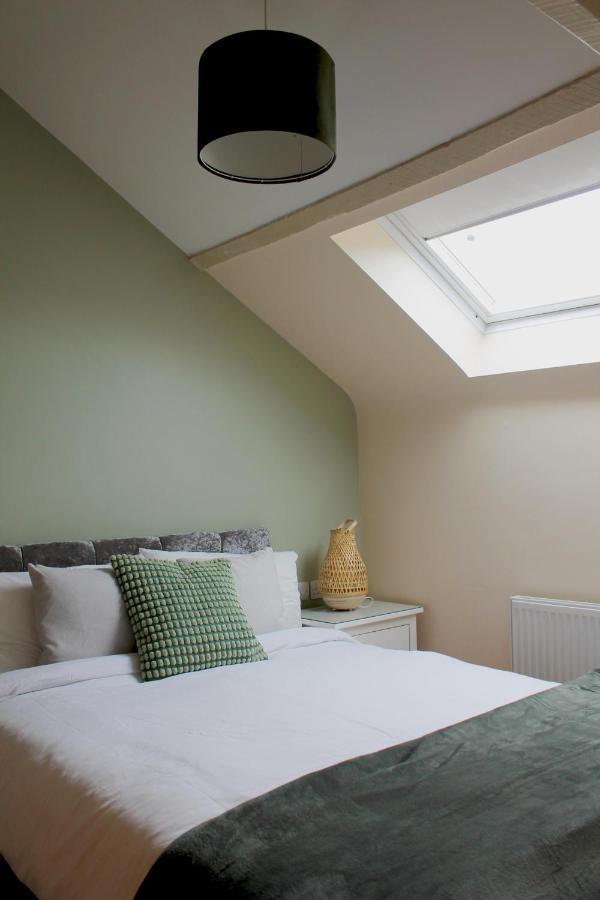Charming 1-Bed Loft In Caerleon Apartment นิวพอร์ต ภายนอก รูปภาพ